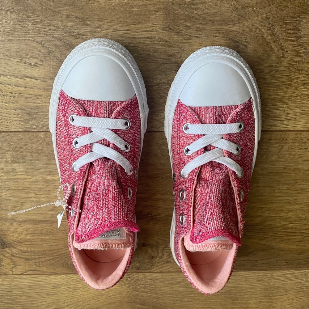 Kids Converse- NEW